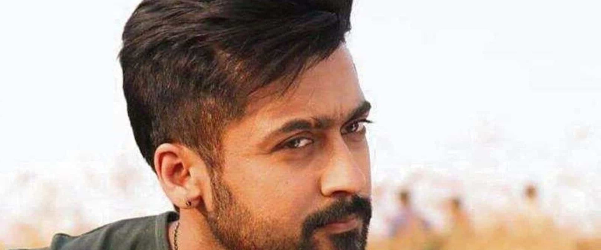 Who is the no 1 celebrity in india?